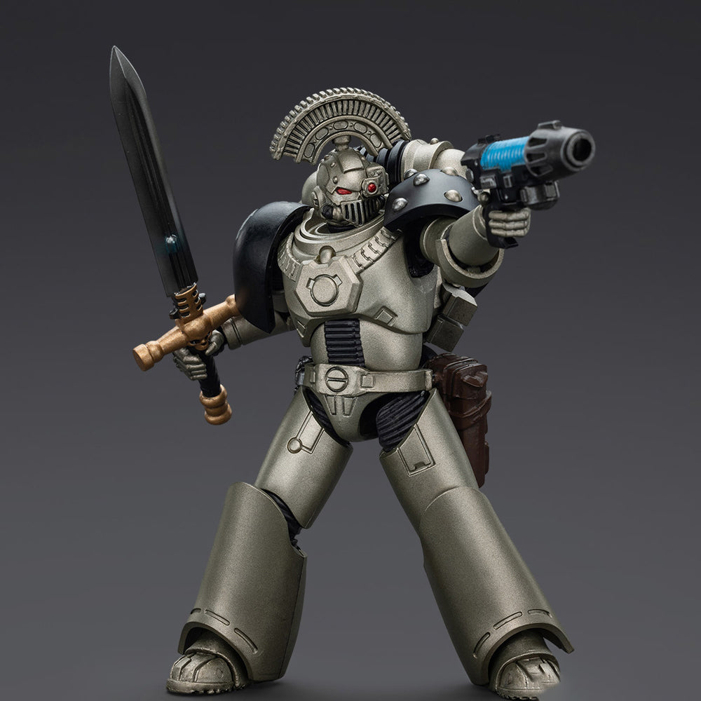 JOYTOY Warhammer The Horus Heresy 1/18 Action Figure-Iron Warriors MKVI Tactical Sergeant with Power Sword and Plasma Pistol Collection Model Birthday Gift