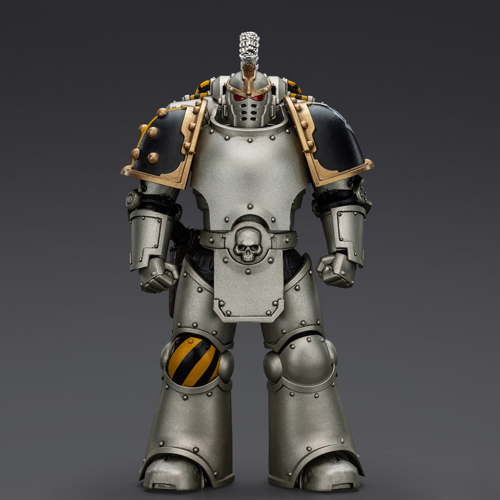 JOYTOY Warhammer 40,000 The Horus Heresy 1/18 Action Figure-Iron Warriors Command Squad Chosen with Legion Standard Collection Model Birthday Gift