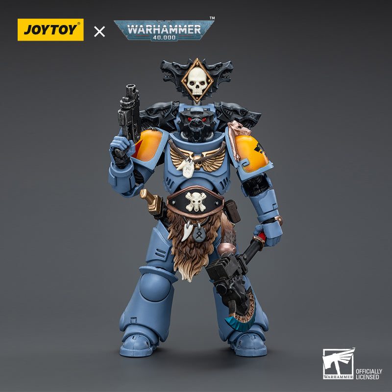 JOYTOY Action Figure 1/18 Space Marines Space Wolves Claw Pack Brother Olaf Model Birthday Gifts 