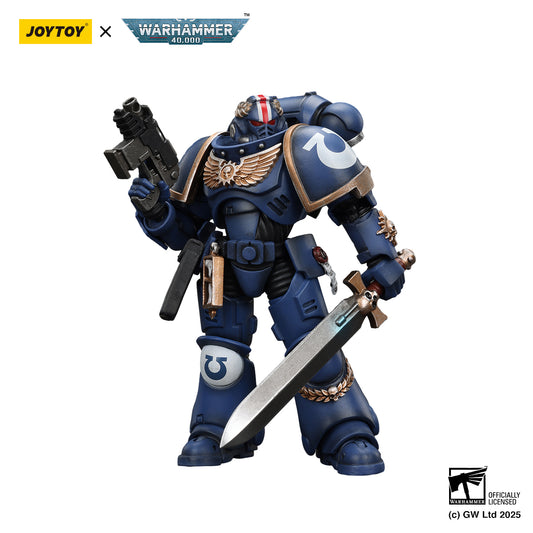JOYTOY Warhammer 40K 1/18 Action Figure Ultramarines Primaris Lieutenant Argaranthe JT4065