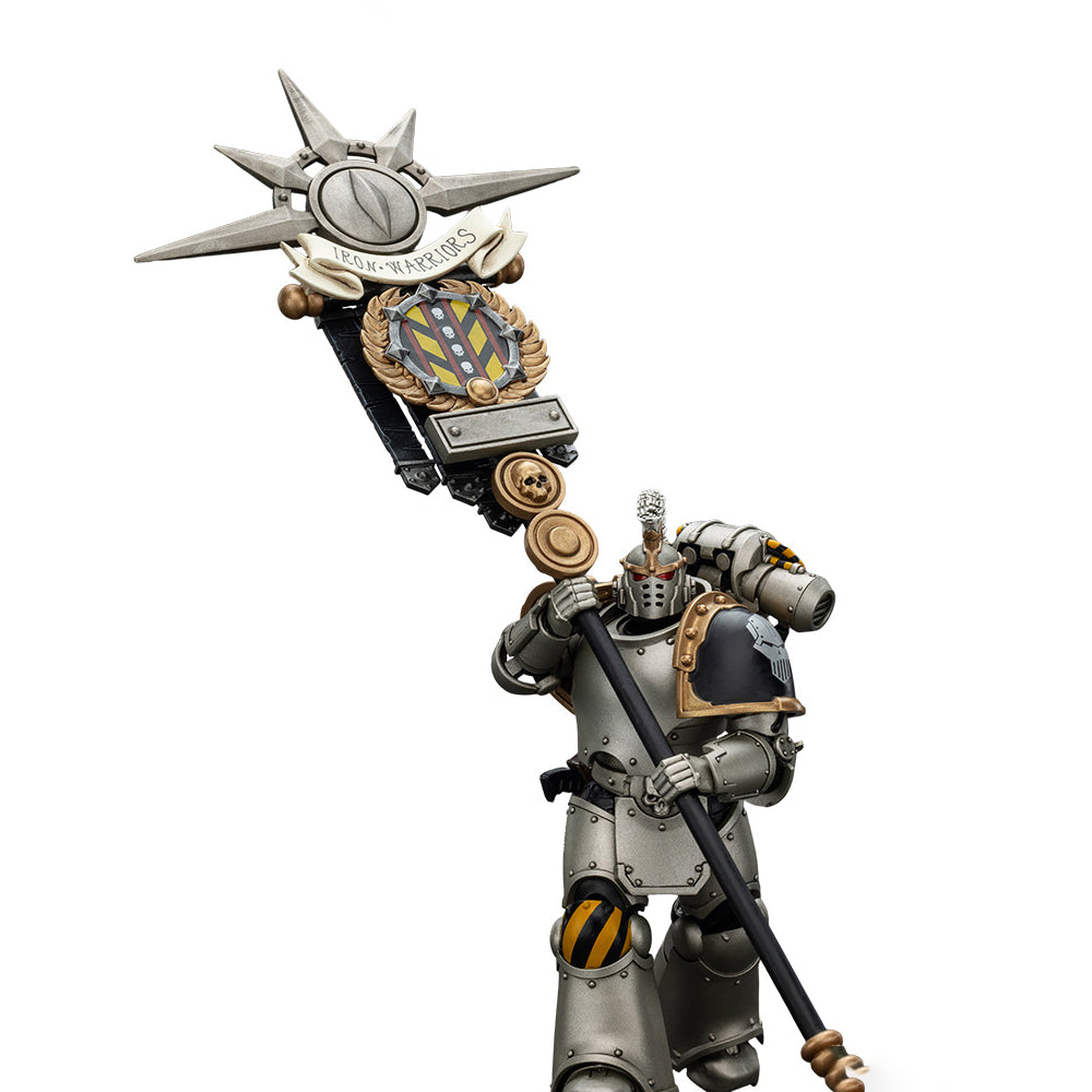 JOYTOY Warhammer 40,000 The Horus Heresy 1/18 Action Figure-Iron Warriors Command Squad Chosen with Legion Standard Collection Model Birthday Gift